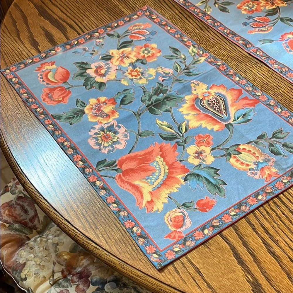 Floral Table Runner and Placemat Set